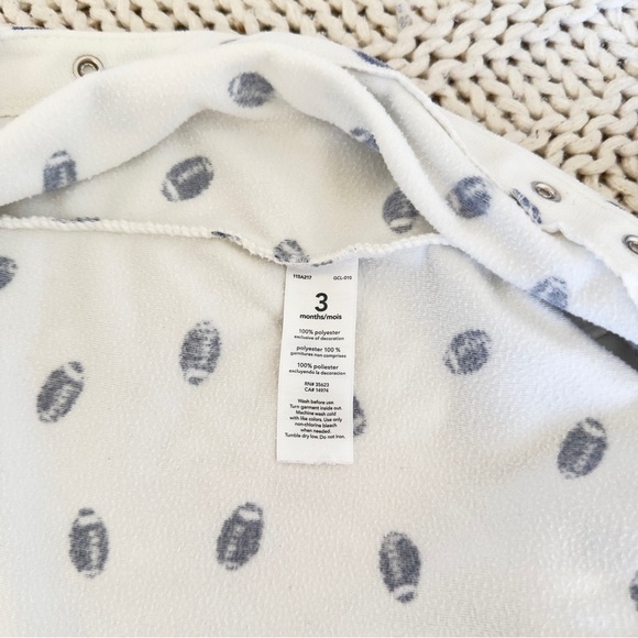 Carter’s Baby Boy Football Fleece One Piece Zip Up Footies Onesie Pajama Size 3M - Picture 4 of 4